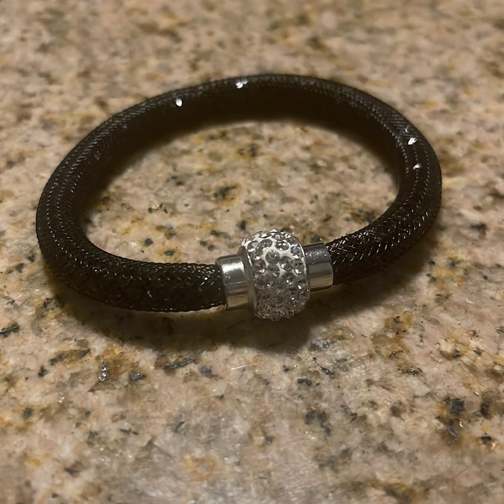 Dazzling net mesh magnetic bracelet